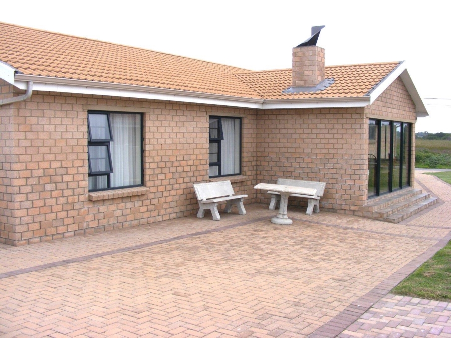 3 Bedroom Property for Sale in Paradise Beach Eastern Cape